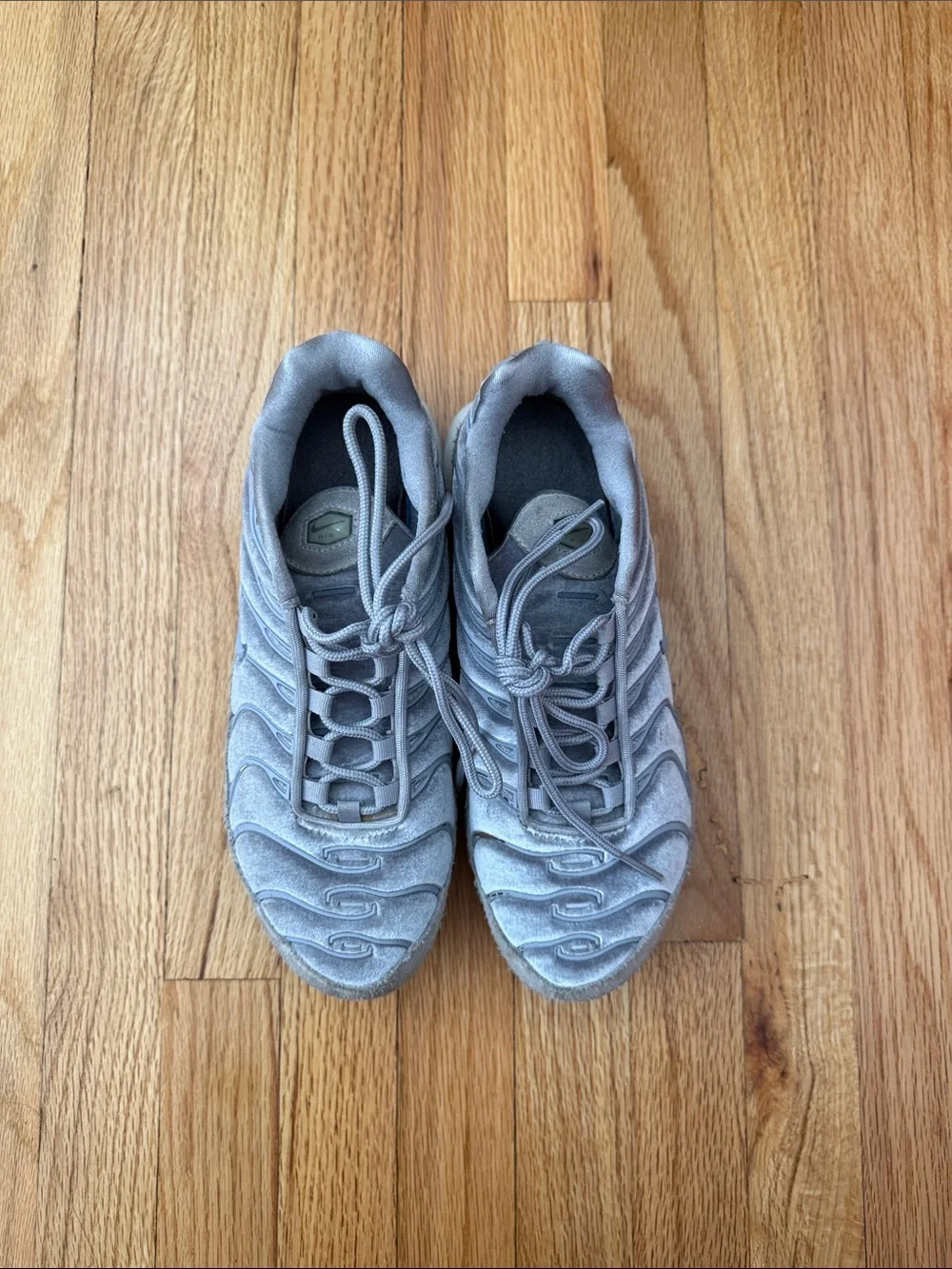 Nike Air Max Plus LX Velvet Shoes